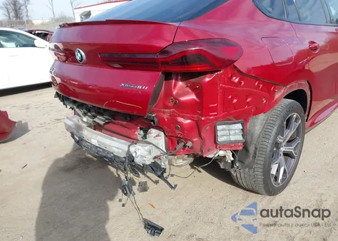 2021 BMW X6 xDrive40I z USA, uszkodzony, nr VIN 5UXCY6C03M9G77549